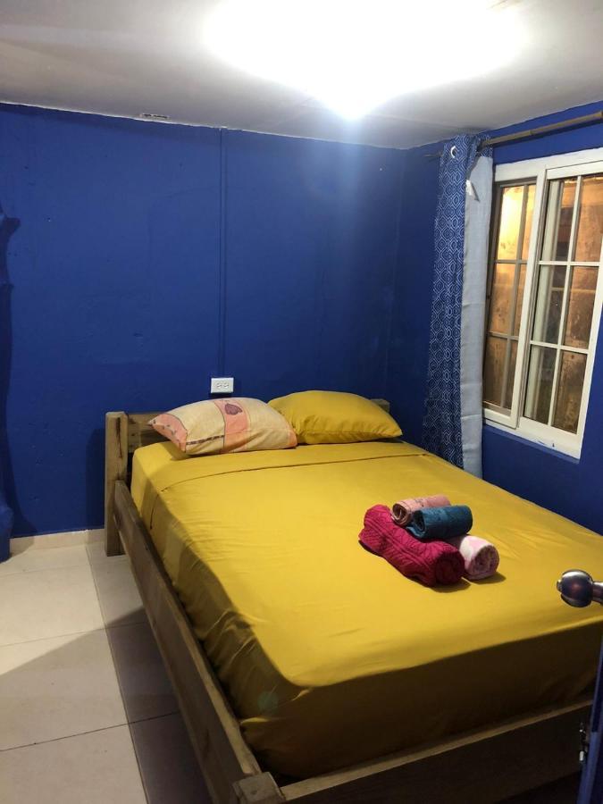 Twin Fin Hostels Bocas del Toro Exterior photo