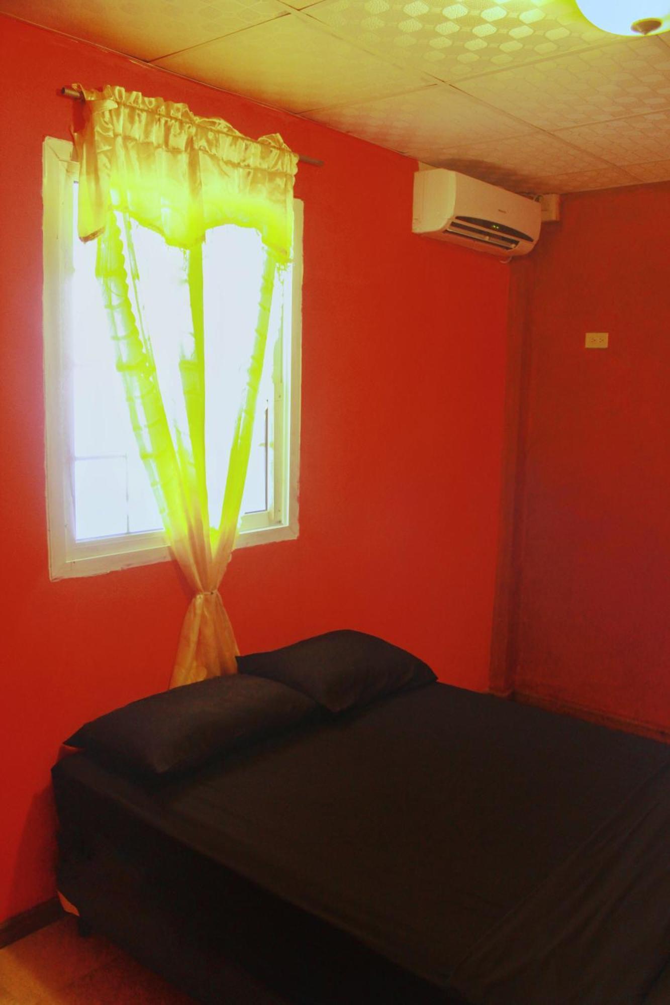 Twin Fin Hostels Bocas del Toro Exterior photo